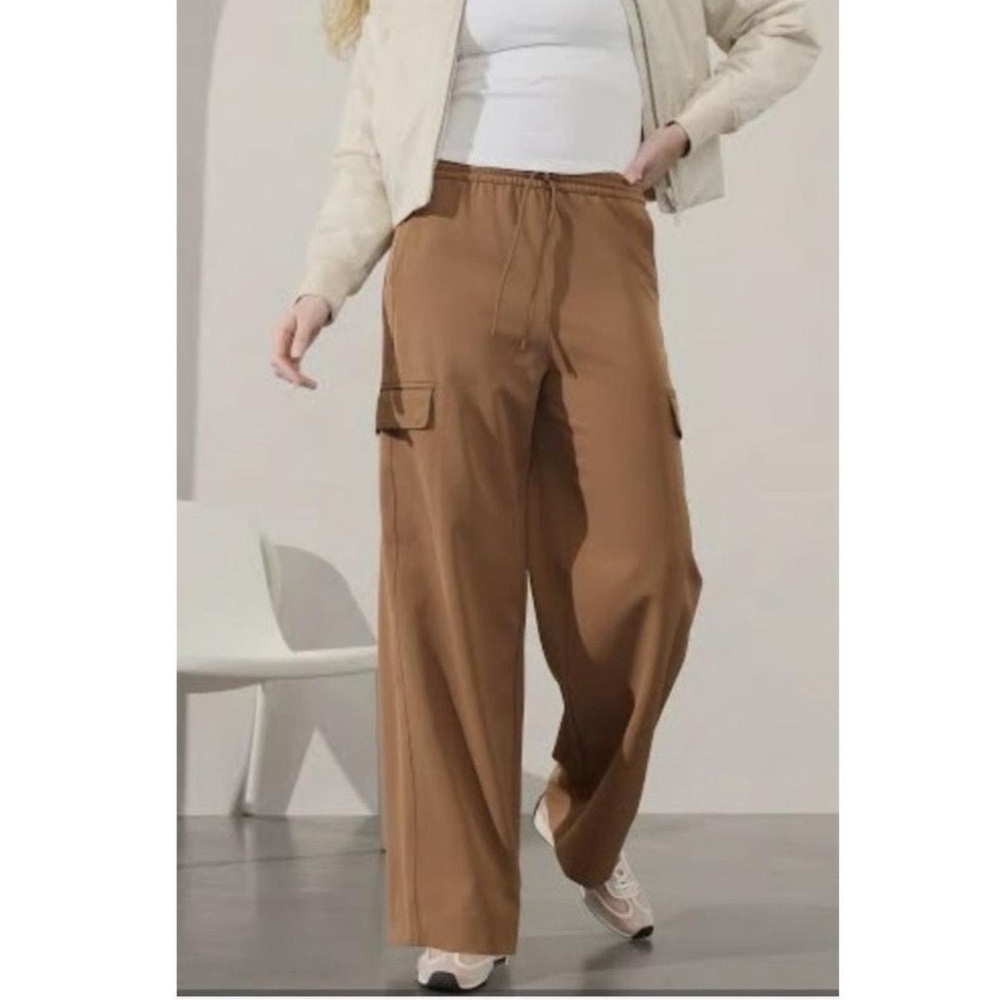 NWT Athleta Promenade Cargo Pants Medium Brown